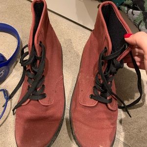 Doc Martens sneakers